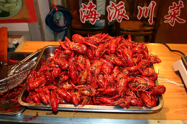 beijing-food-tour-spicy-crayfish