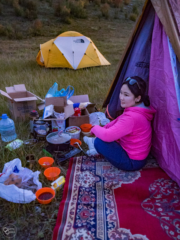 horse-trekking-mongolia