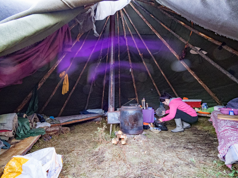 teepee-reindeer-tribe-mongolia